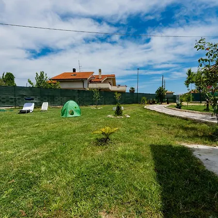 Guesthost - Barni House Villa Montesilvano Marina