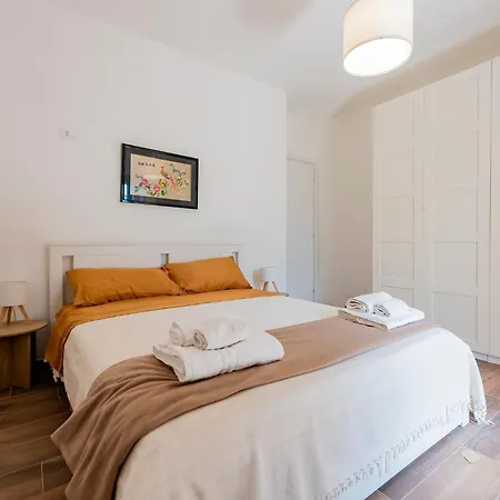 Guesthost - Barni House *