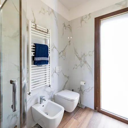 Guesthost - Barni House * Montesilvano Marina